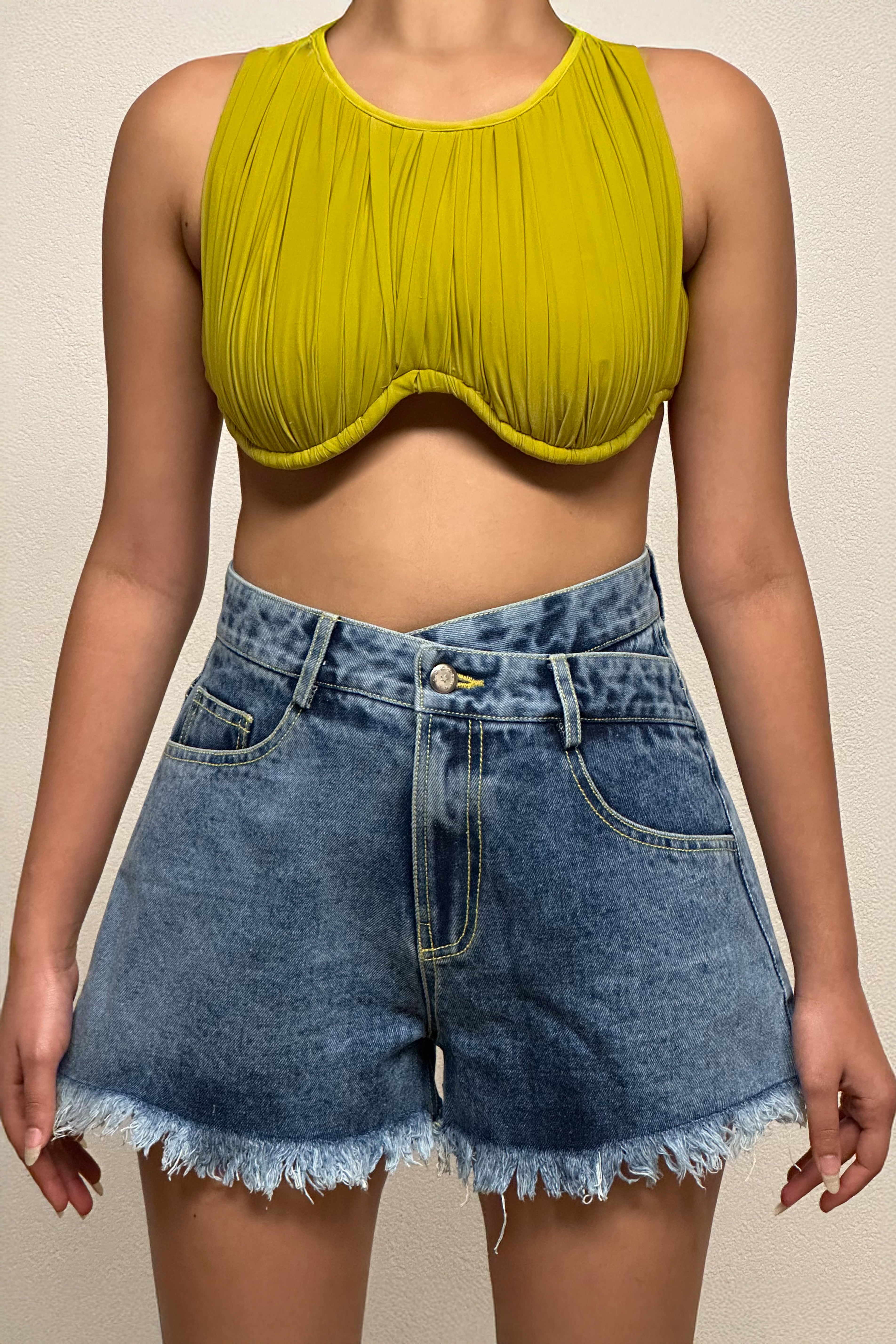 CURVY DENIM SHORTS