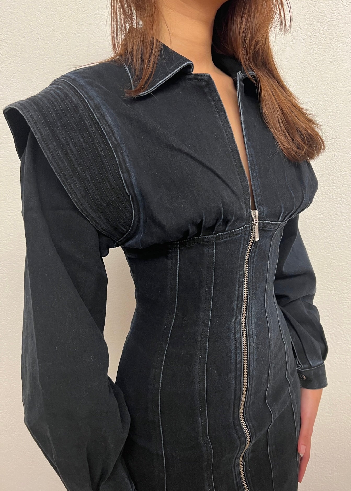 BURLY DENIM DRESS IN CHARCOAL BLACK