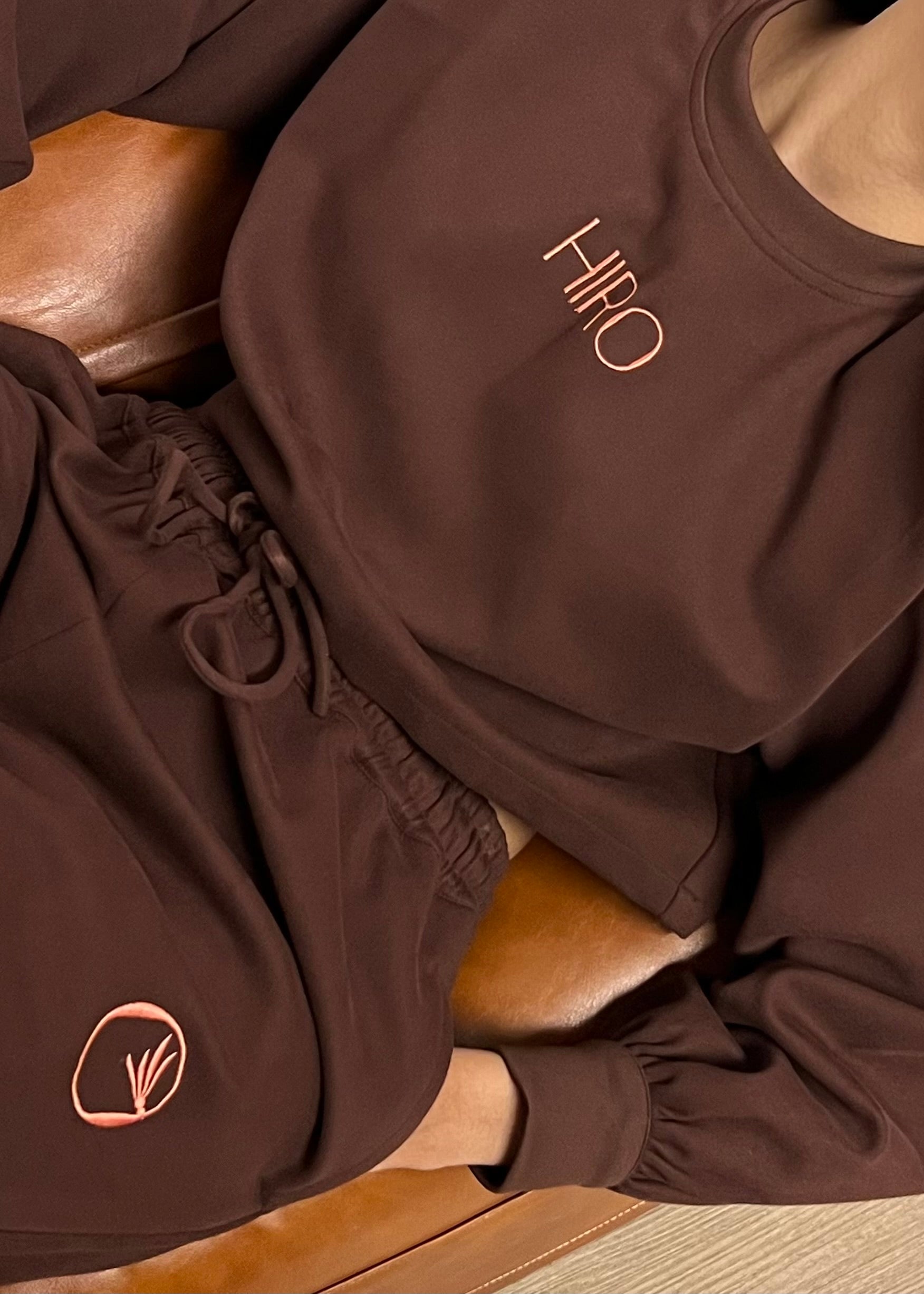DIANA JOGGERS IN BROWN