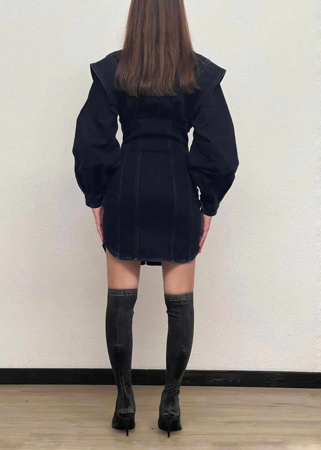 BURLY DENIM DRESS IN CHARCOAL BLACK