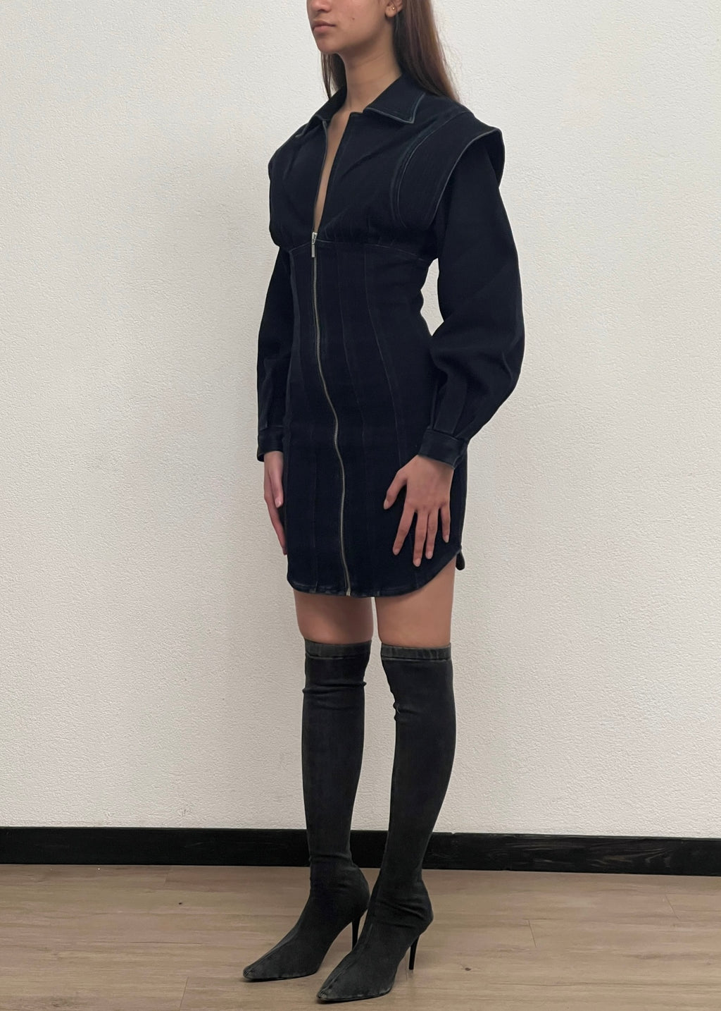 BURLY DENIM DRESS IN CHARCOAL BLACK