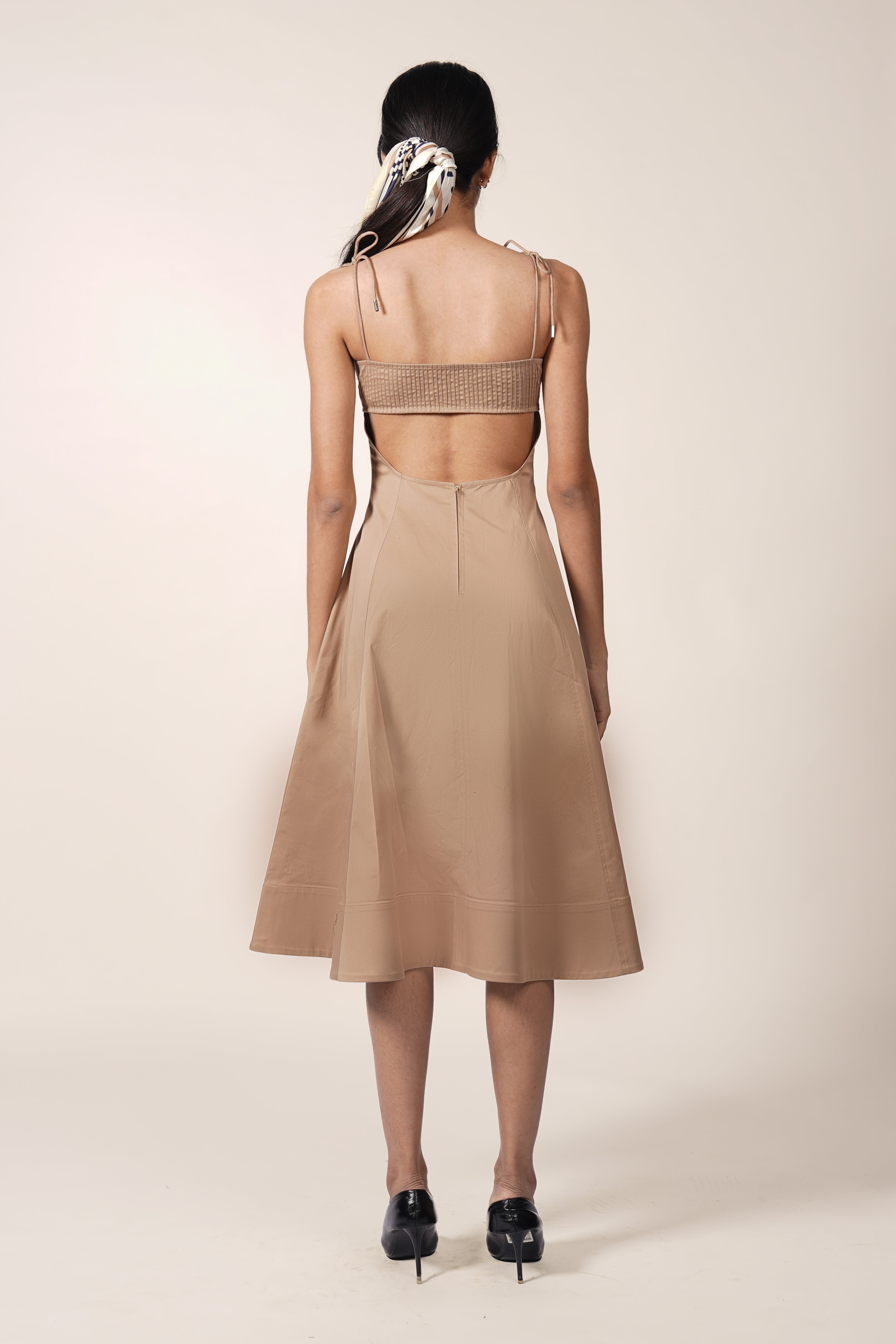 VERONA DRESS IN BEIGE