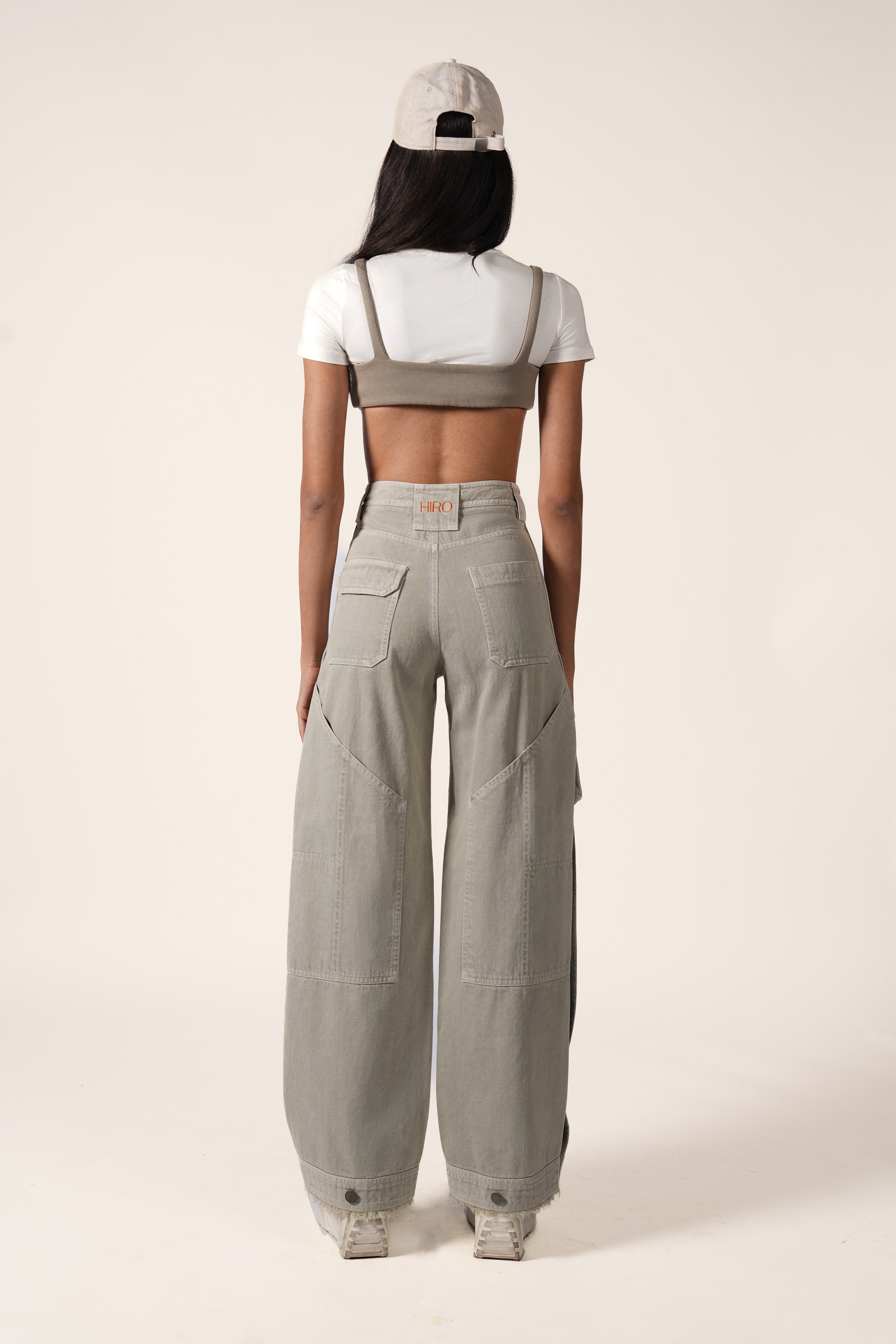 CARPENTER CARGOS IN PISTACHIO