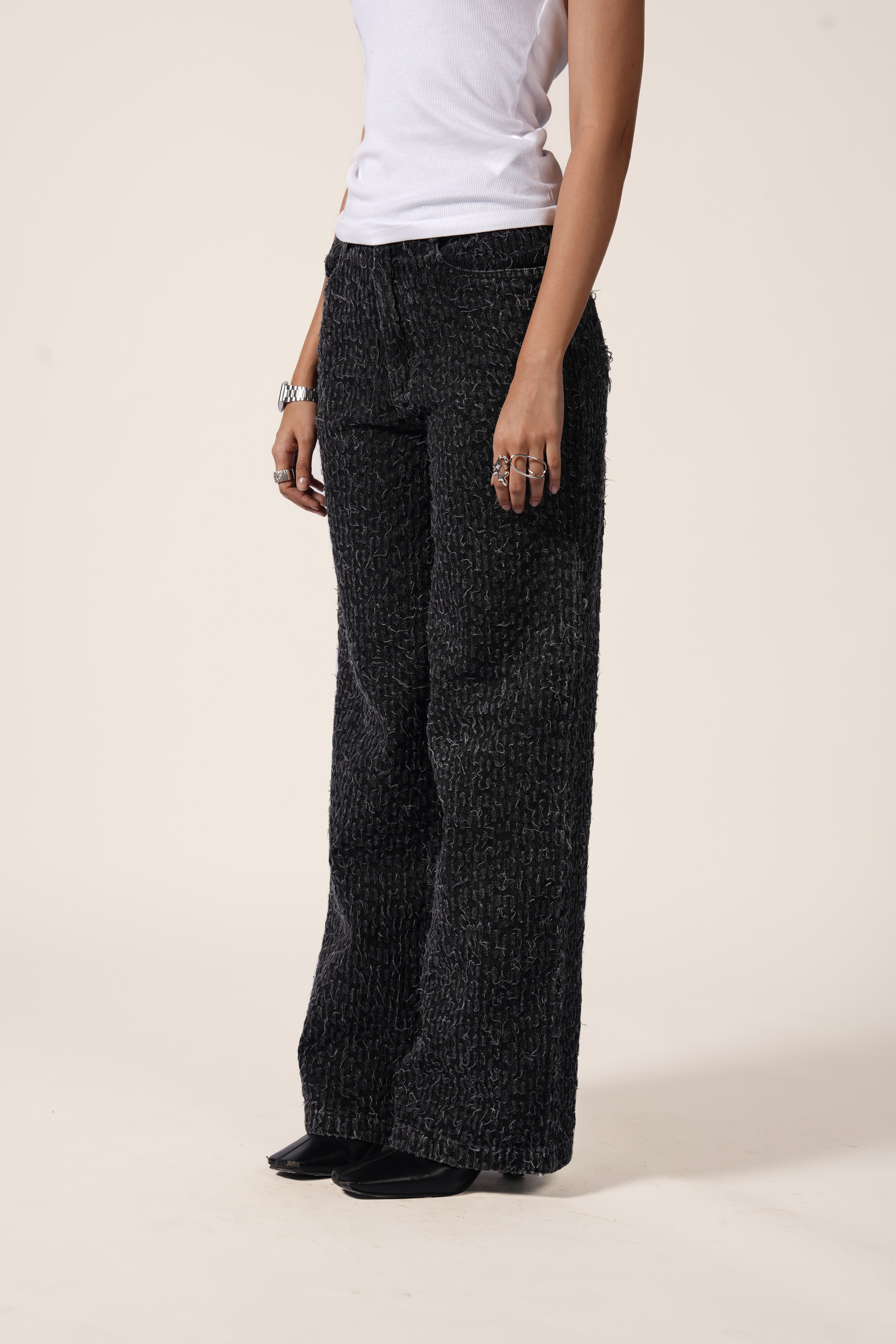 RIPPER DENIMS IN BLACK