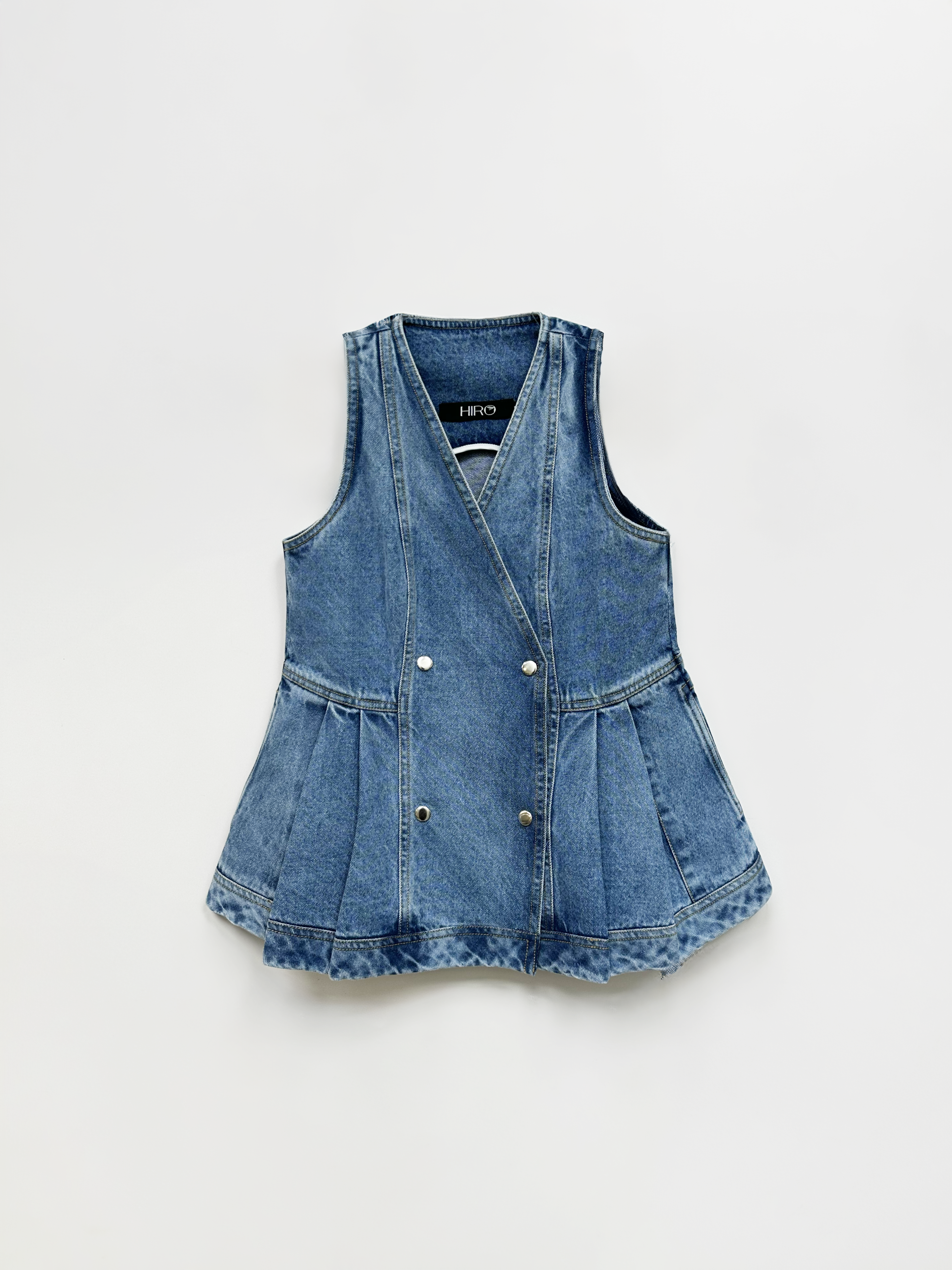 PLEATED DENIM VEST