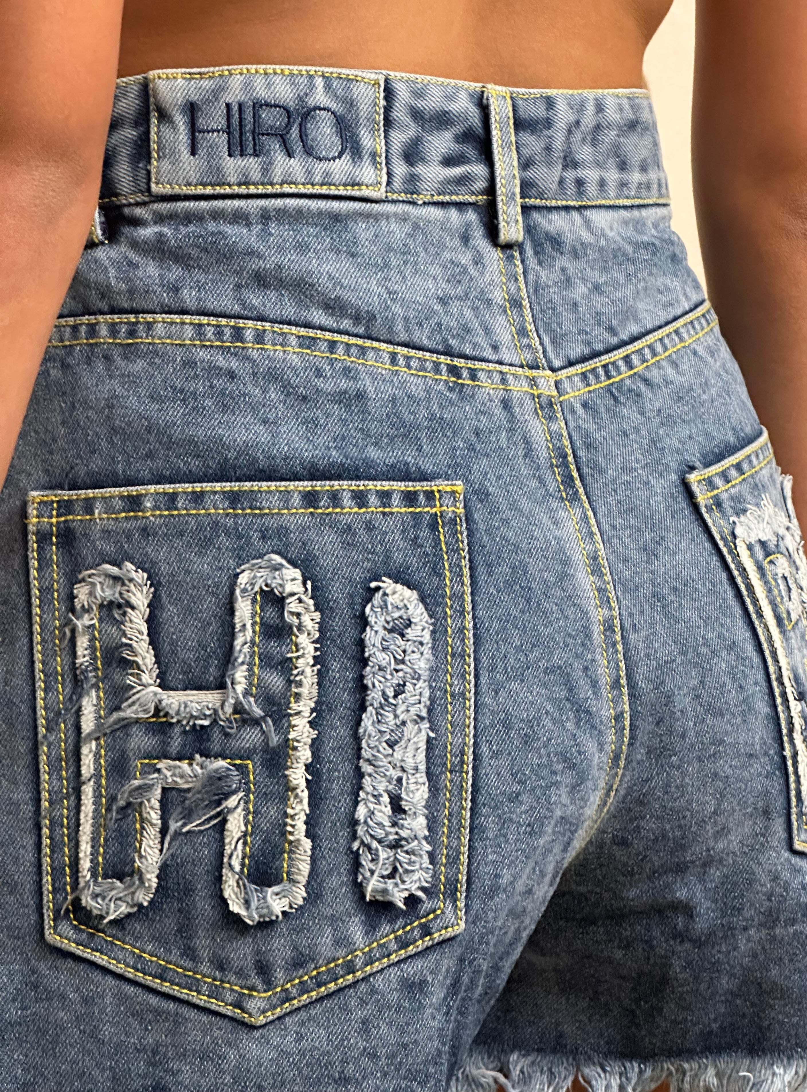 CURVY DENIM SHORTS